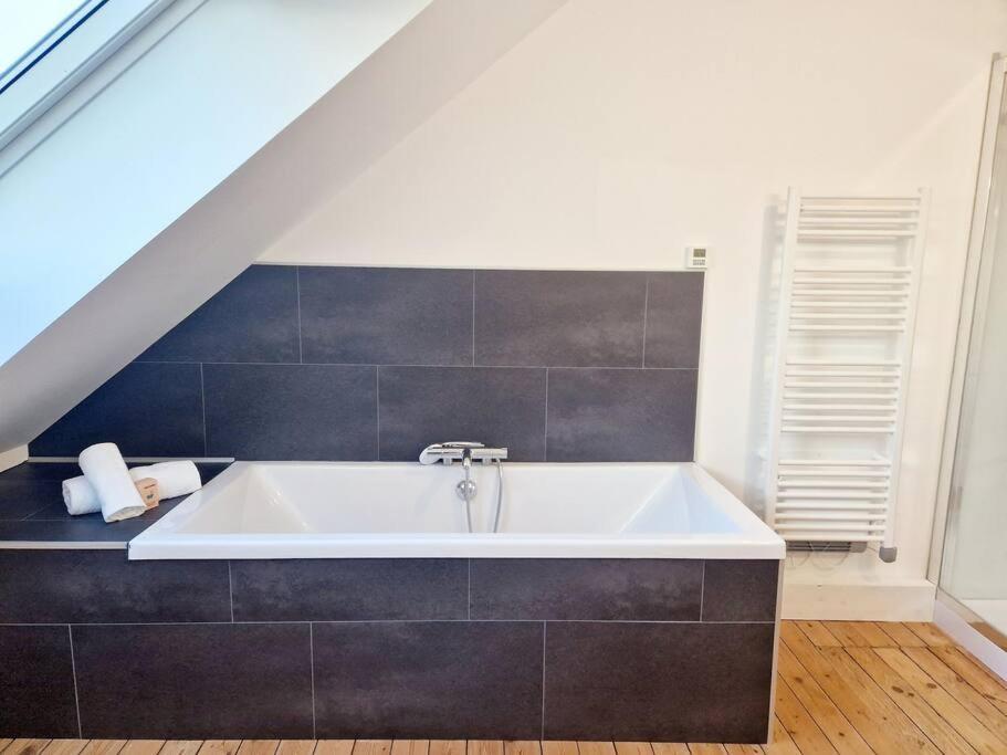 L'Urbain Yourhosthelper Apartman Cherbourg-en-Cotentin Kültér fotó
